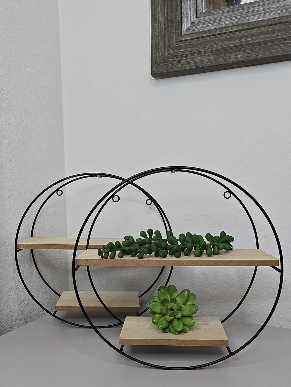 2 Round Accent Floating Shelfs 10" x 10" X 4"
